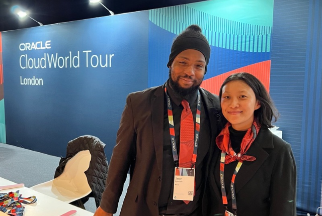 multi-day exhibition staff